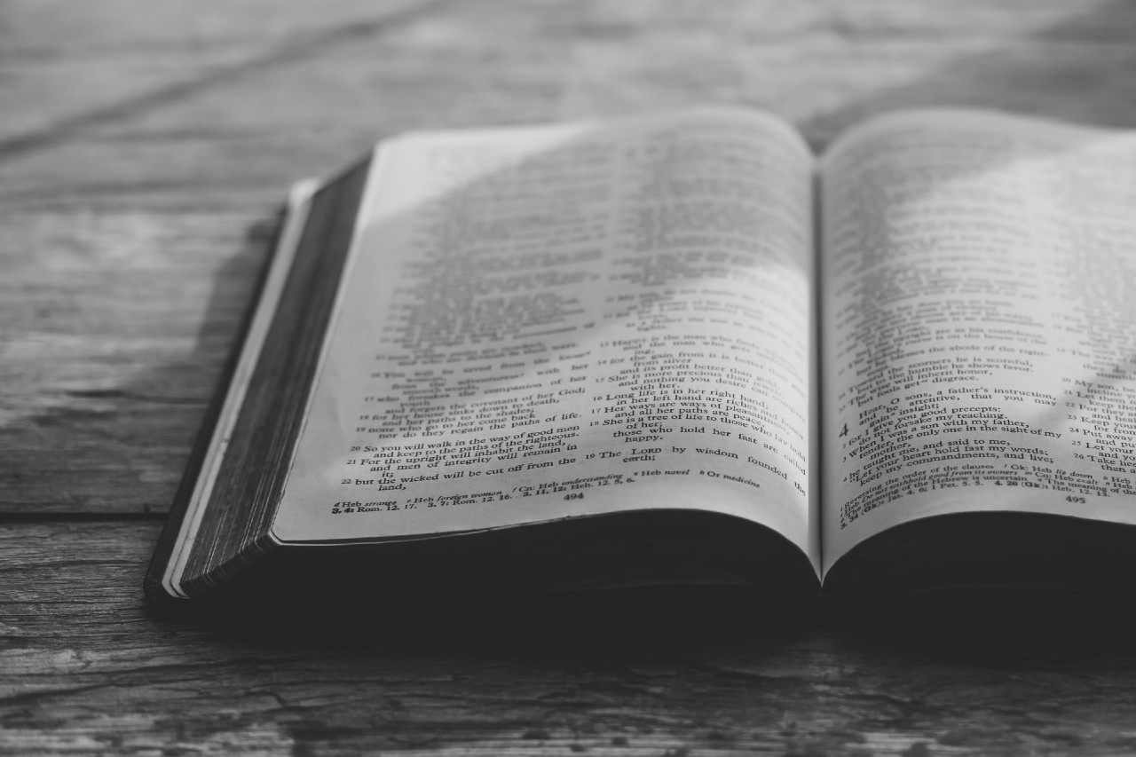 Biblia - Palavra de Deus - So por Jesus